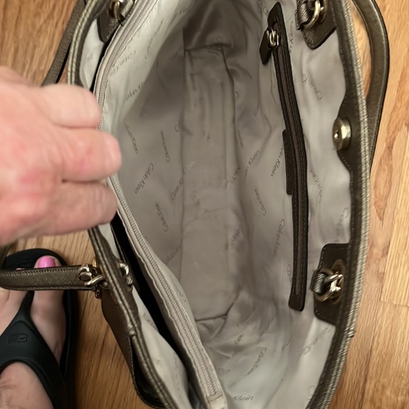 Autumn colored bronze CALVIN KLEIN shoulder purse - Picture 3 of 4